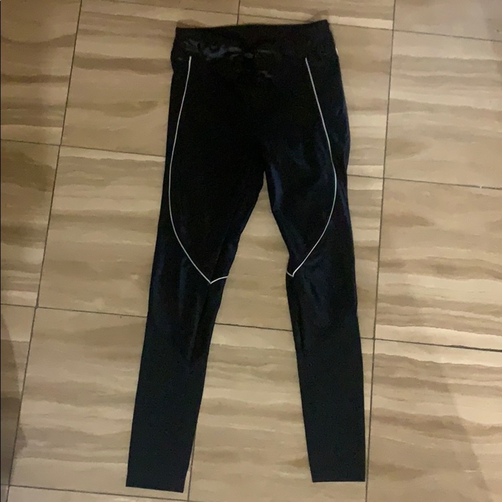 Koral leggings size M